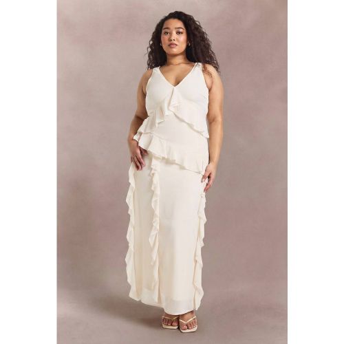 Robe Maxi Grande Taille À Volant Asymétrique À La Taille | Taille 48 - boohoo - Modalova