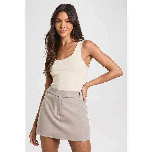 Jupe-short Courte Ajustée Chinée Sur Mesure | Taille 44 - boohoo - Modalova