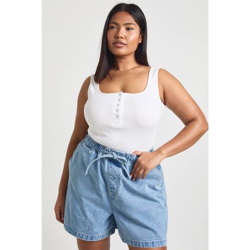 Short En Denim Grande Taille Avec Taille Élastiquée Et Cordon De Serrage | Taille 44 - boohoo - Modalova