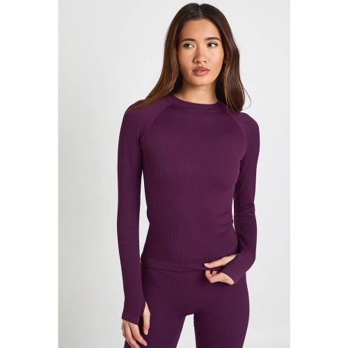 Haut Actif à Manches Longues Sans Couture Côtelé Contour | Taille Medium - boohoo - Modalova