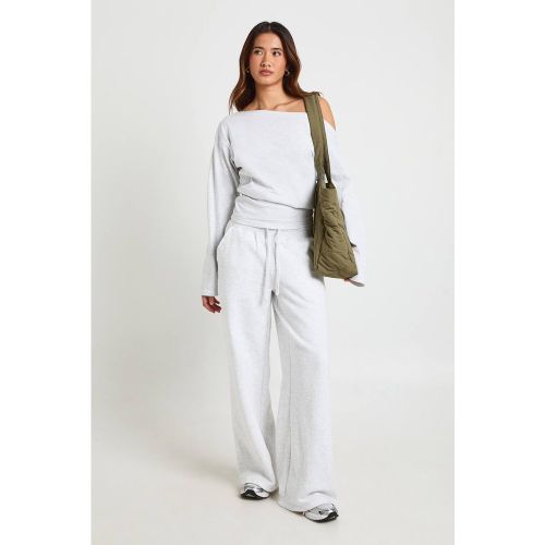 Ensemble Jogging Taille Cintrée Épaules Dénudées Jambes Droites | Taille Medium - boohoo - Modalova