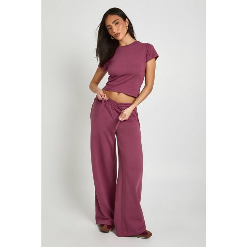 Ensemble Survêtement Haut Ajusté À Manches Courtes Et Jogger Droit | Taille Medium - boohoo - Modalova