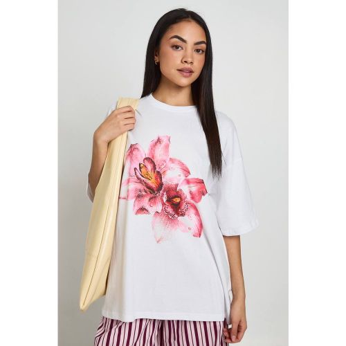 T-shirt À Imprimé De Fleurs Roses | Taille XS - boohoo - Modalova