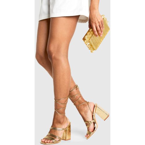Metallic Multi Strap Tie Leg Block Heels | Taille 40 - boohoo - Modalova
