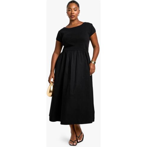 Robe Smockée À Manches Courtes En Popeline De Coton Côtelée Grande Taille | Taille 48 - boohoo - Modalova