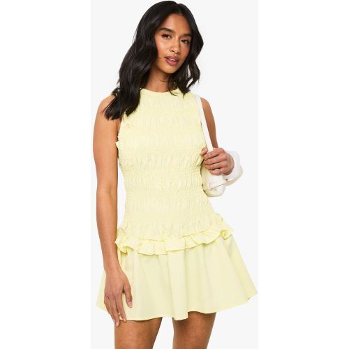 Petite robe mini skateur sans manches à taille basse froncée | Taille 42 - boohoo - Modalova