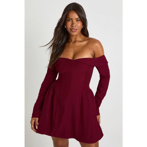 Robe skater structurée Bardot à manches longues | Taille 44 - boohoo - Modalova