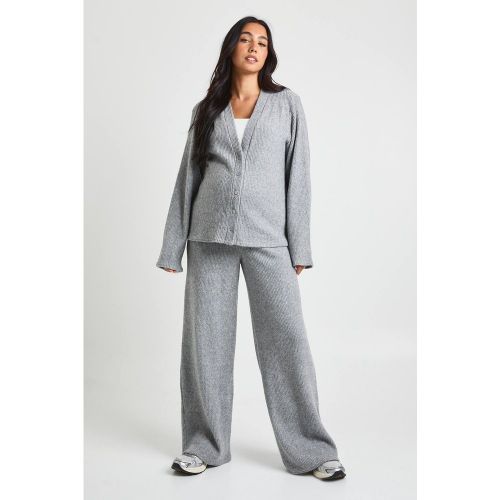 Cardigan ample à côtes douces pour maternité & Pantalon à jambes larges | Taille 44 - boohoo - Modalova