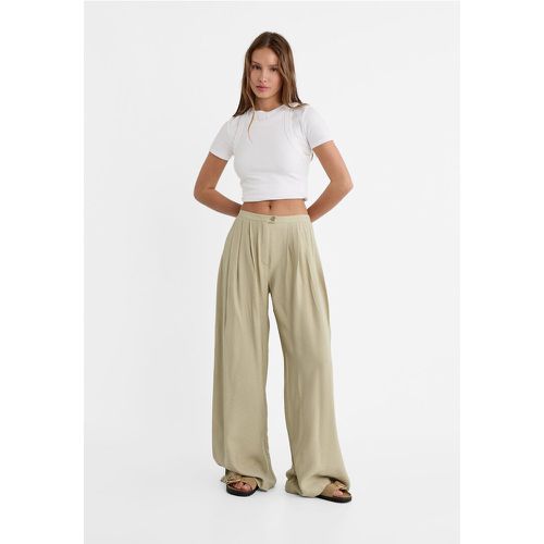 Pantalon palazzo fluide texturé 42 - Stradivarius - Modalova