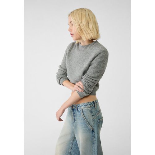 Pull cropped en maille doux XL - Stradivarius - Modalova