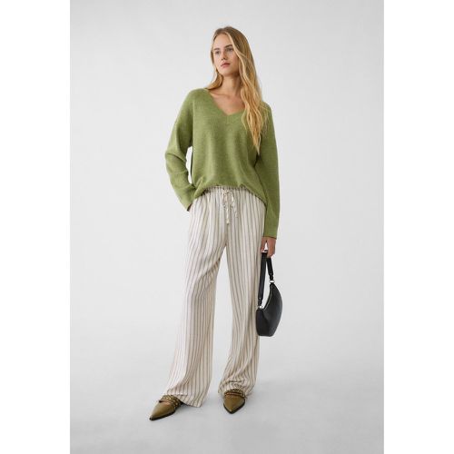 Pantalon fluide avec lin imprimé Écru XS - Stradivarius - Modalova