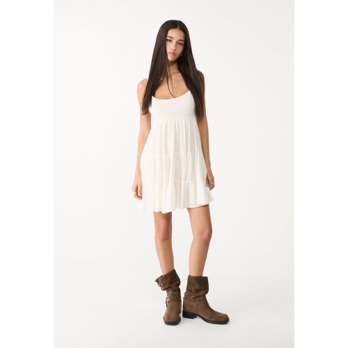 Robe courte fluide Écru XS - Stradivarius - Modalova