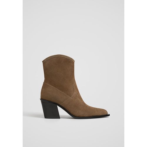 Bottines cowboy en cuir 35 - Stradivarius - Modalova