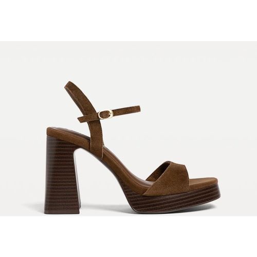 Sandales à plateforme en croûte de cuir 35 - Stradivarius - Modalova