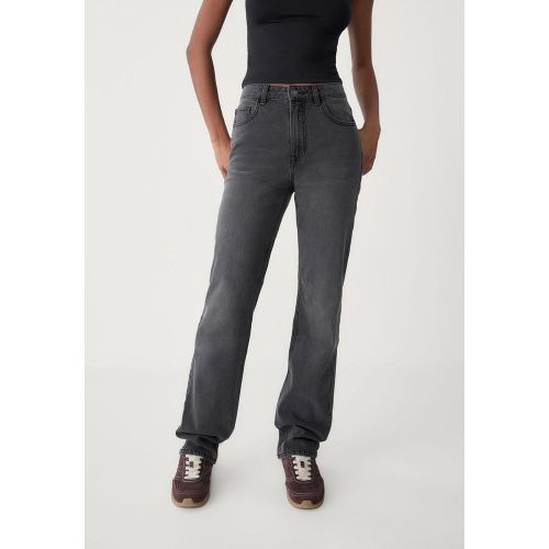 Jean regular taille normale décontracté DENIM NOIR EFFET DÉLAVÉ 32 - Stradivarius - Modalova