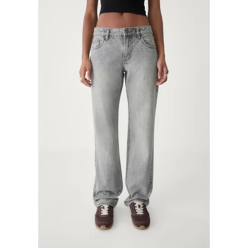 Jean regular taille basse DENIM NOIR DÉLAVÉ 32 - Stradivarius - Modalova