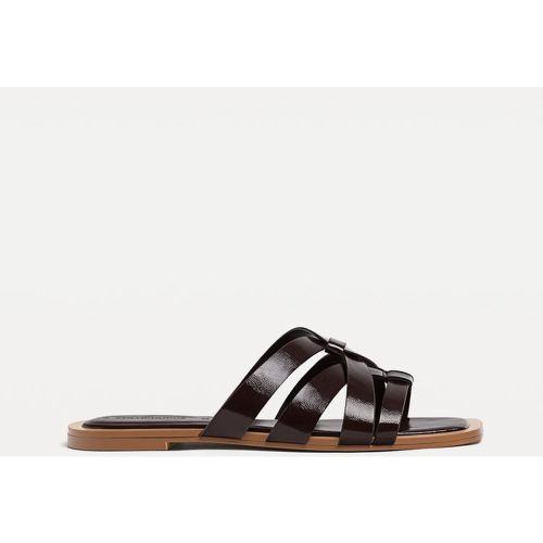 Sandales plates avec brides 35 - Stradivarius - Modalova