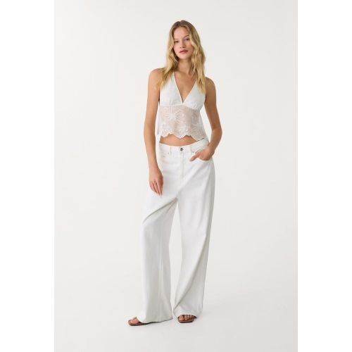 Top encolure américaine brodé brillants Écru XS - Stradivarius - Modalova