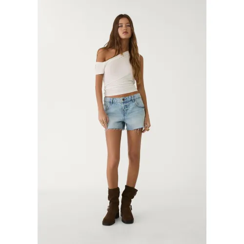 T-shirt col asymétrique Écru XS - Stradivarius - Modalova