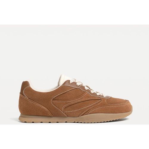 Baskets en daim avec coutures 35 - Stradivarius - Modalova
