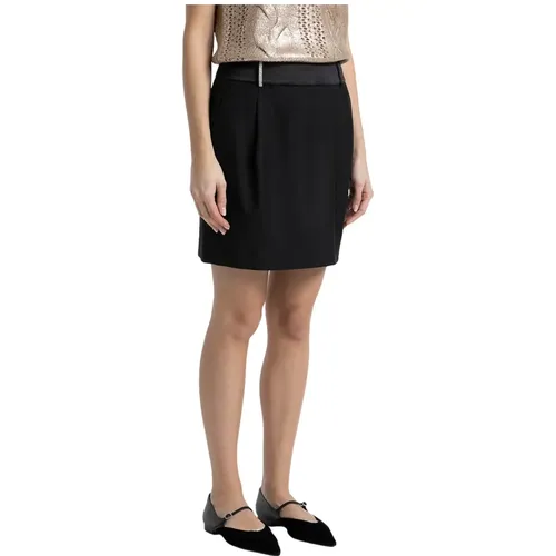 Skirts > Short Skirts - - PESERICO - Modalova