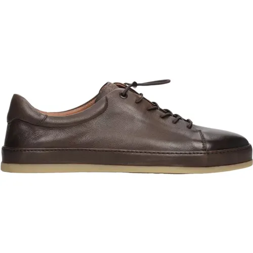 Estro - Shoes > Sneakers - Brown - Estro - Modalova