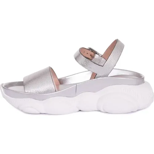 Shoes > Sandals > Flat Sandals - - Boutique Moschino - Modalova
