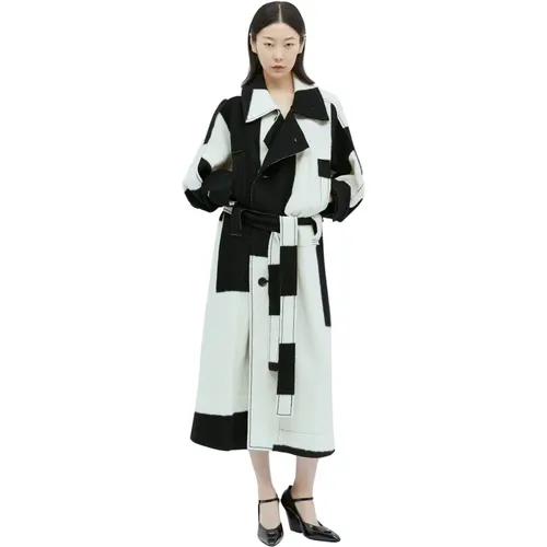 Coats > Belted Coats - - Issey Miyake - Modalova