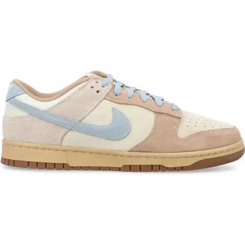 Nike - Shoes > Sneakers - Beige - Nike - Modalova