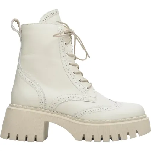 Shoes > Boots > Lace-up Boots - - Estro - Modalova