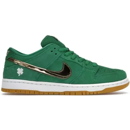Nike - Shoes > Sneakers - Green - Nike - Modalova