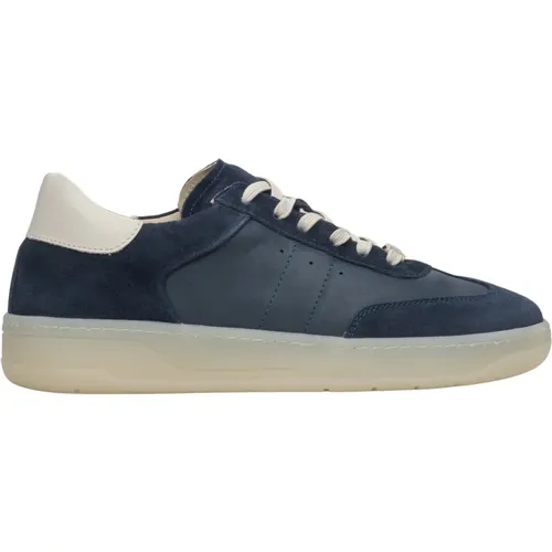 Estro - Shoes > Sneakers - Blue - Estro - Modalova