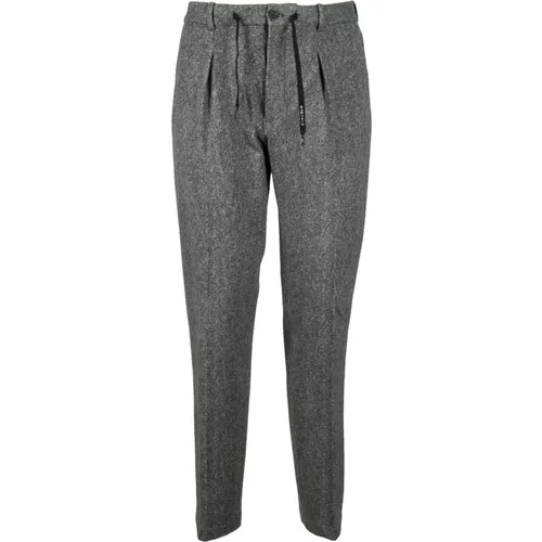 Trousers > Slim-fit Trousers - - Circolo 1901 - Modalova