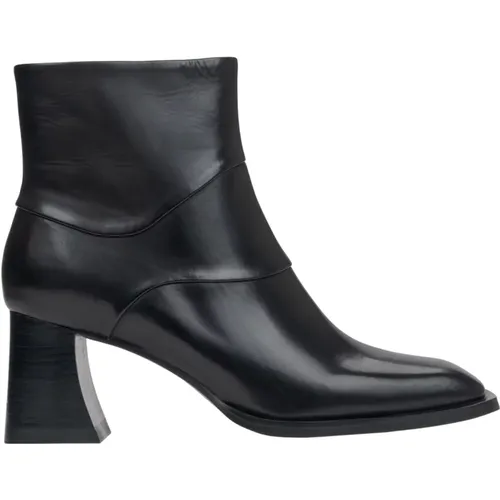 Shoes > Boots > Heeled Boots - - Estro - Modalova