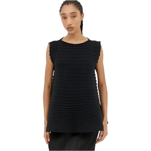 Tops > Sleeveless Tops - - Issey Miyake - Modalova