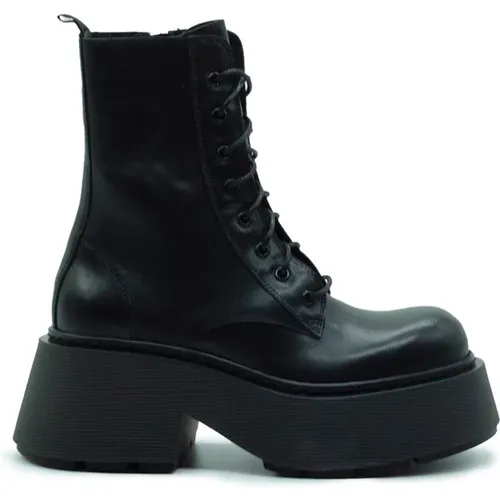 Shoes > Boots > Lace-up Boots - - Vic Matié - Modalova