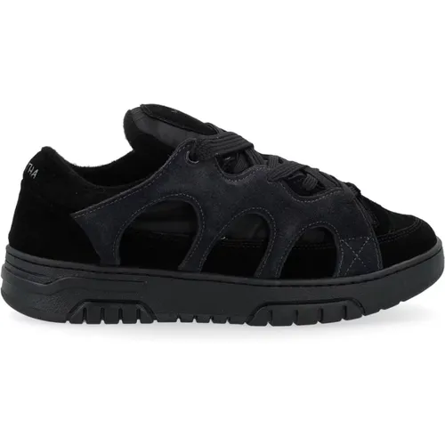 Santha - Shoes > Sneakers - Black - Santha - Modalova