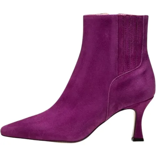 Shoes > Boots > Heeled Boots - - Poche Paris - Modalova