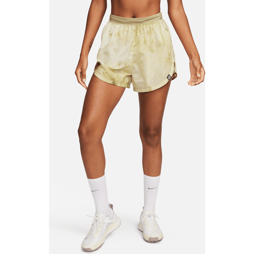 Short de trail avec poches et sous-short intégré 8 cm taille mi-haute Dri-FIT Repel pour femme - Nike - Modalova