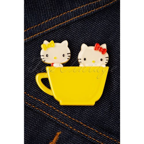 Hello Kitty & Mimmy Brooch - erstwilder - Modalova