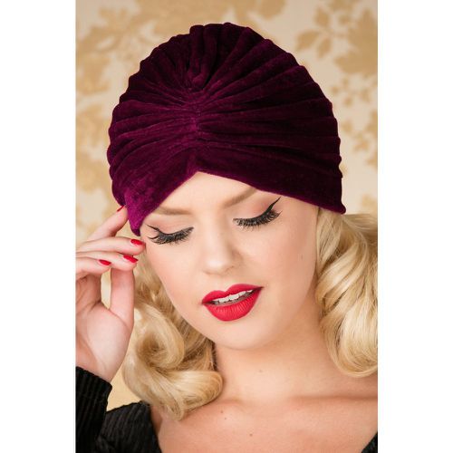 Warlock Velvet Turban Hat Années 20 en Bordeaux - Banned Retro - Modalova