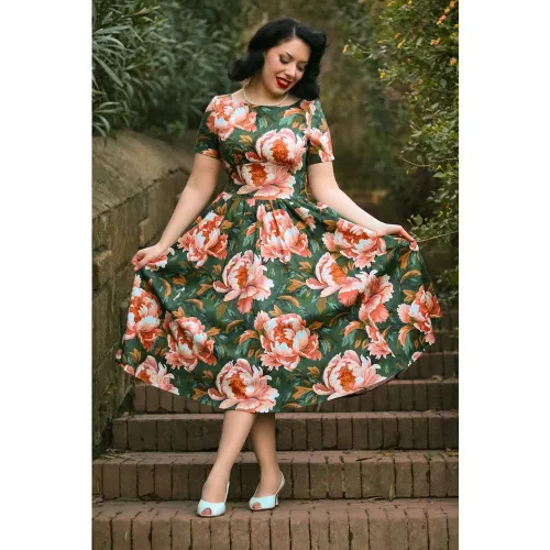Robe évasée fleurie Sadie en et pêche - hearts & roses - Modalova