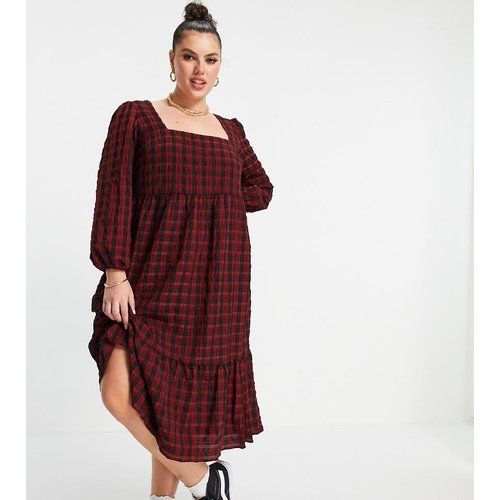 New Look Curve - Robe babydoll mi-longue à carreaux en crépon avec encolure carrée - New Look Plus - Modalova