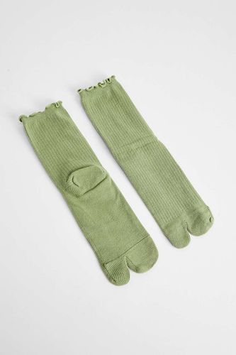 Chaussettes Tabi à bords à volants en taille: TAILLE UNIQUE - Out From Under - Modalova