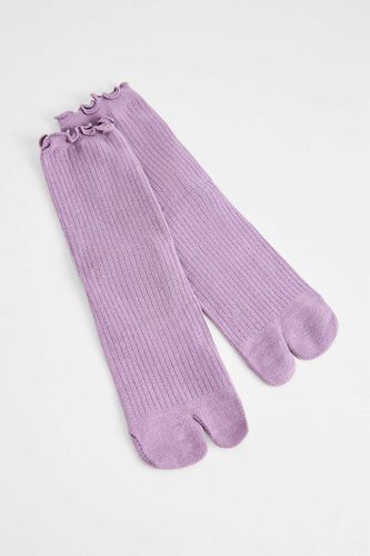 Chaussettes Tabi à bords à volants en taille: TAILLE UNIQUE - Out From Under - Modalova