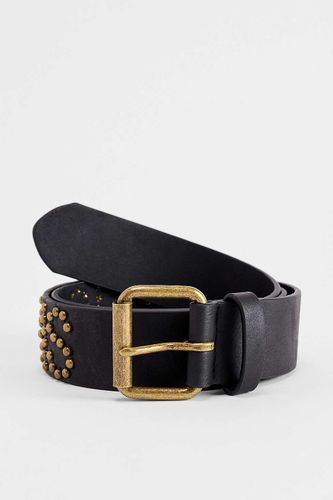 Ceinture cloutée en faux cuir BDG en taille: Small/Medium - Urban Outfitters - Modalova
