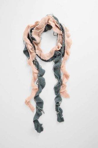 Écharpe en cascade tricotée en taille: TAILLE UNIQUE - Kimchi Blue - Modalova