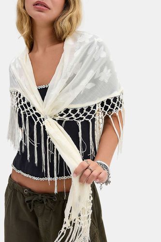 Châle à franges UO par en taille: TAILLE UNIQUE - Urban Outfitters - Modalova
