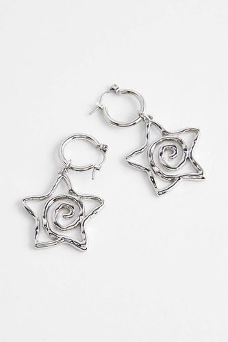 Créoles étoile tourbillon UO par en taille: TAILLE UNIQUE - Urban Outfitters - Modalova