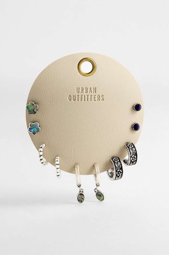 Lot de 5 boucles d'oreilles gravées UO par en taille: TAILLE UNIQUE - Urban Outfitters - Modalova